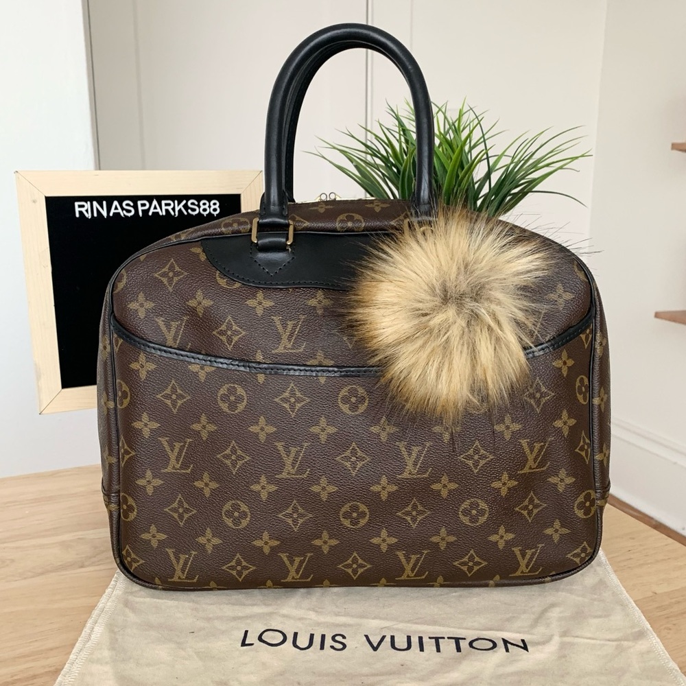 Authentic Louis Vuitton Deauville